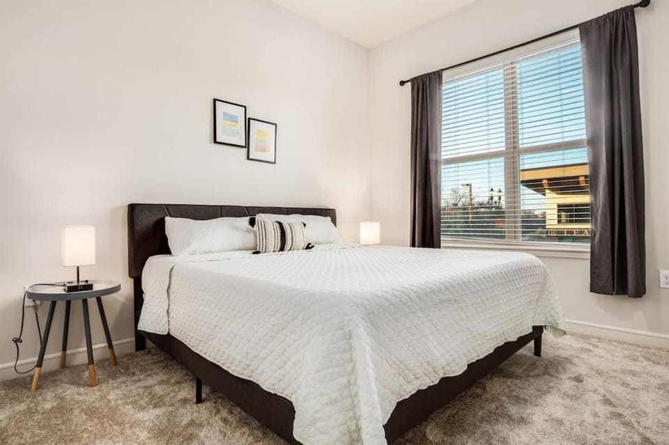 Boulevard Stays Direct Trail Access Parking Pool Gym 01 Apartment in Richardson
