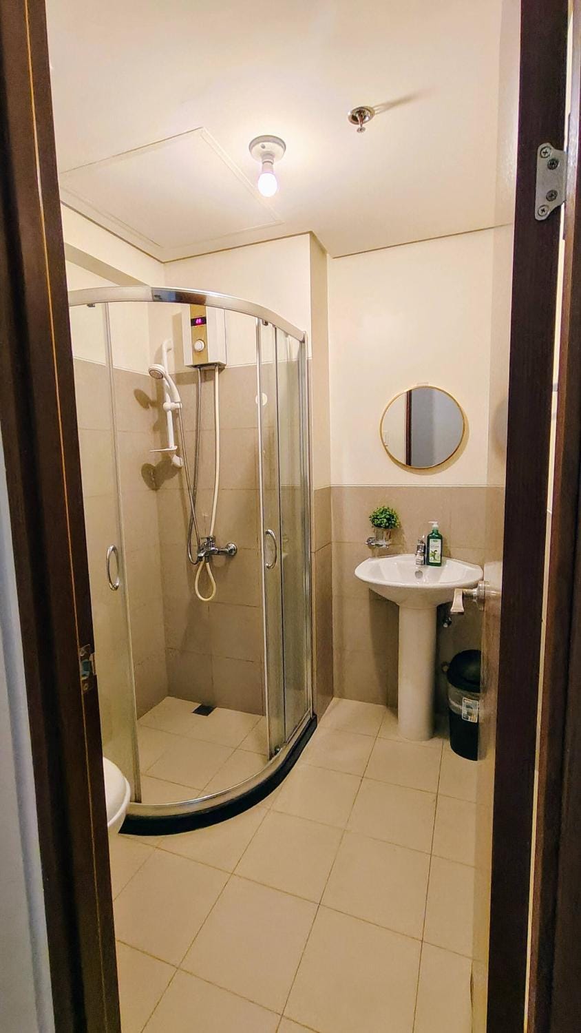 Bella Suite Netflix Pool Great View House in Pasay