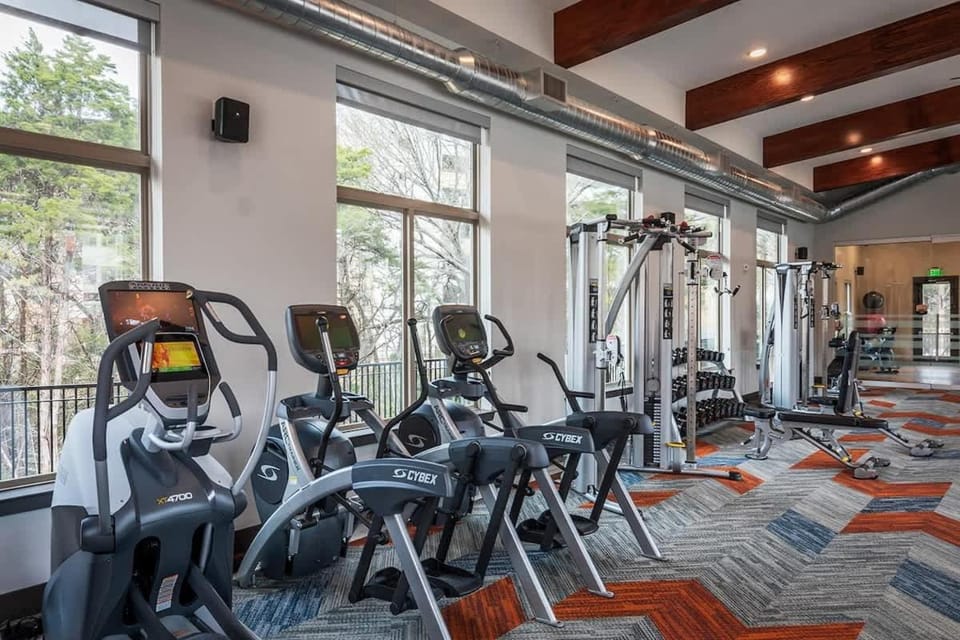 Boulevard Stays Direct Trail Access Parking Pool Gym 04 Apartment in Richardson
