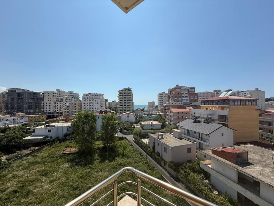 City view, Location