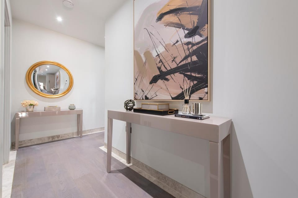 Sophisticated Studio Unbeatable Reading Location F10 Apartment in Reading
