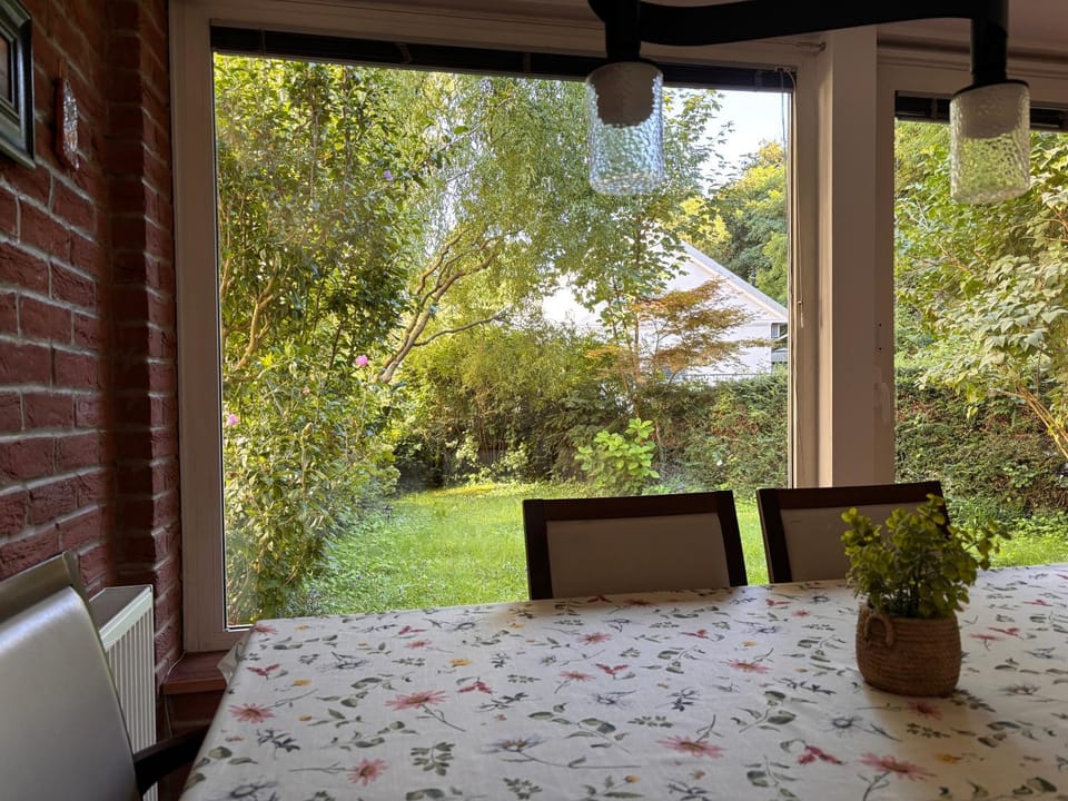 Patio, Day, Garden, View (from property/room), Balcony/Terrace, Dining area, Garden view