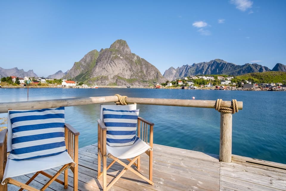 Mountain view, Sea view