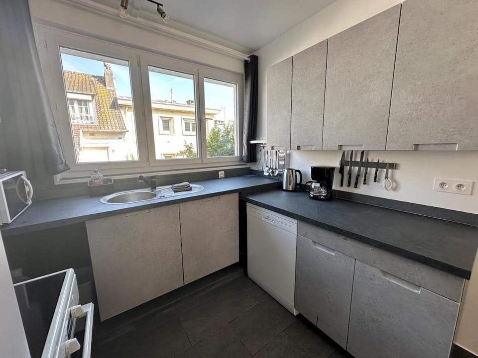 Coffee/tea facilities, Kitchen or kitchenette