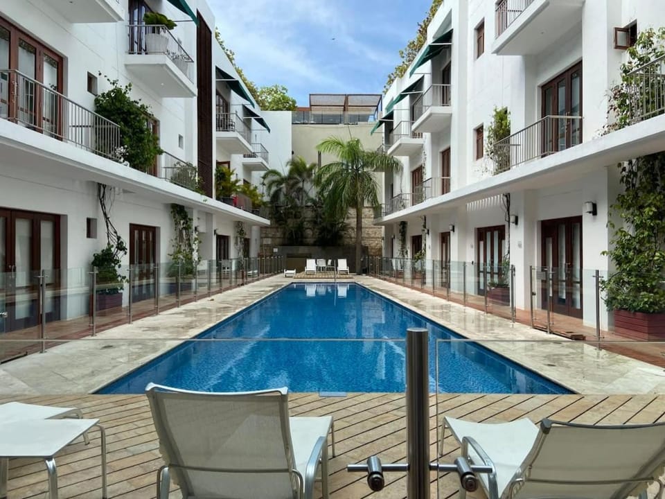 Incredible 2BR with AC in Ciudad Amurallada Apartment in Cartagena