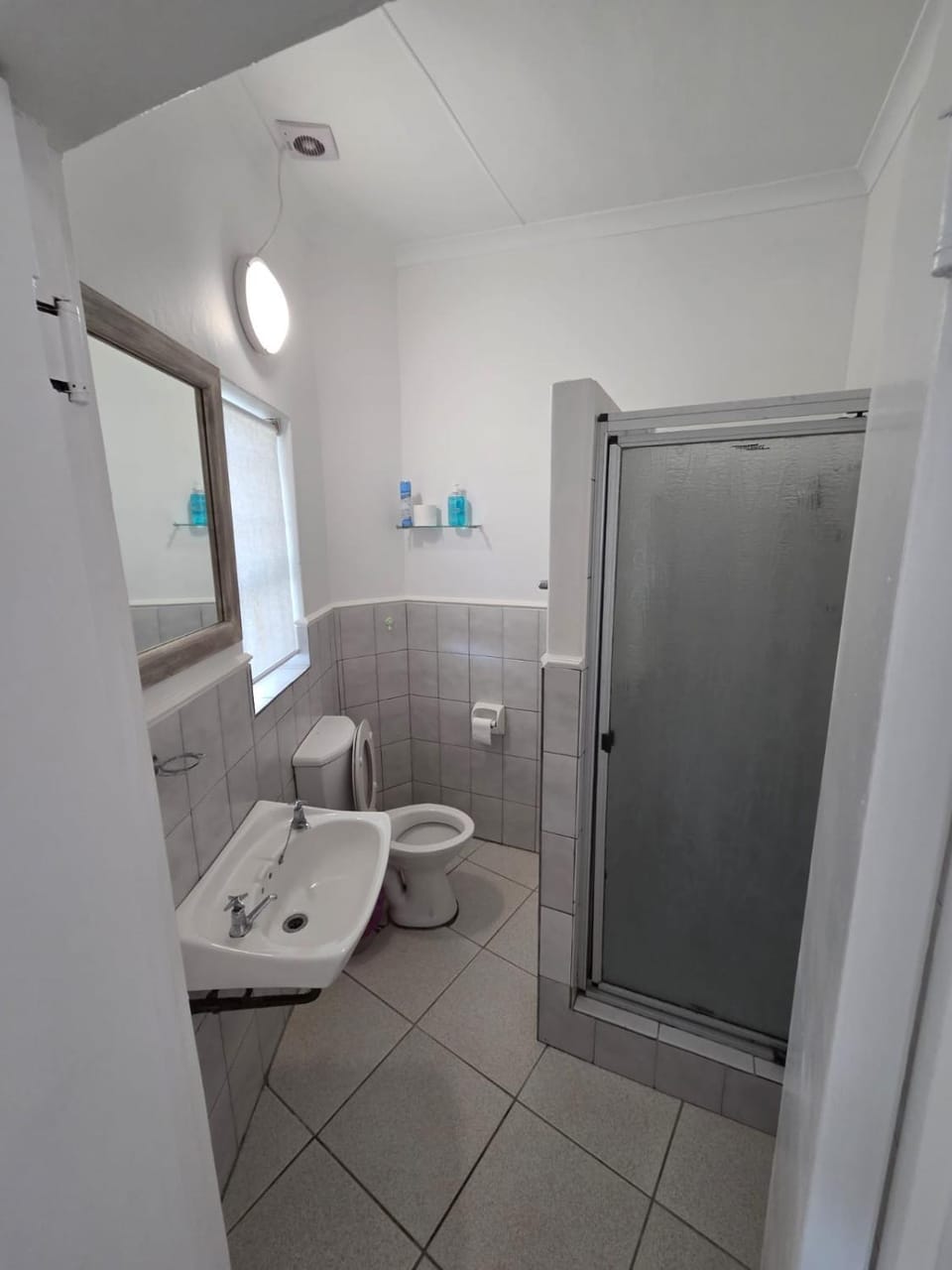 Shower, Toilet, Bathroom