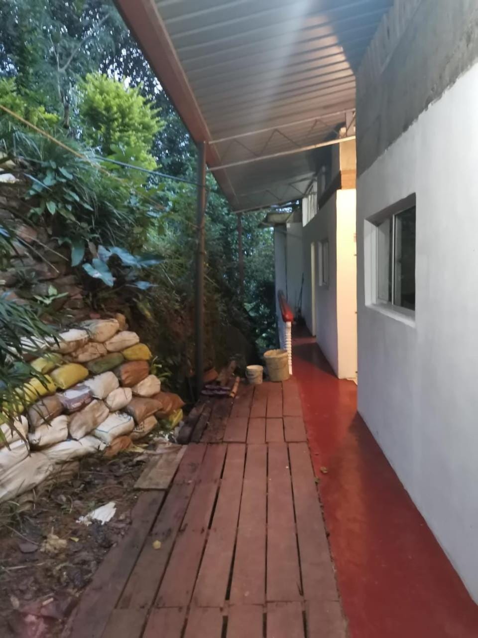 Sunset retreat guest house Bed and Breakfast in Gangawatakorale