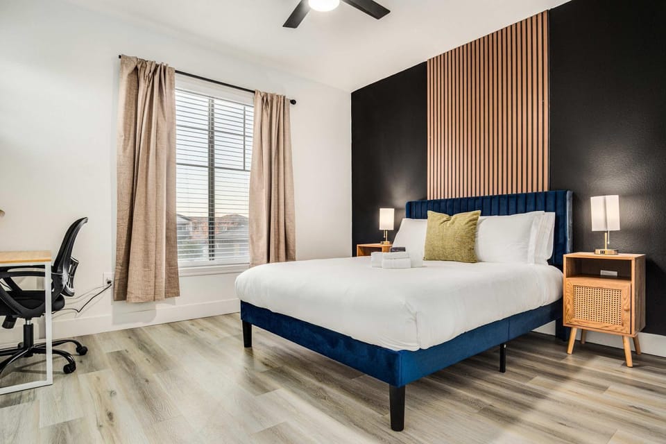 Boulevard Stays 2BR by Stadium Pool Parking Gym 05 Apartment in Glendale