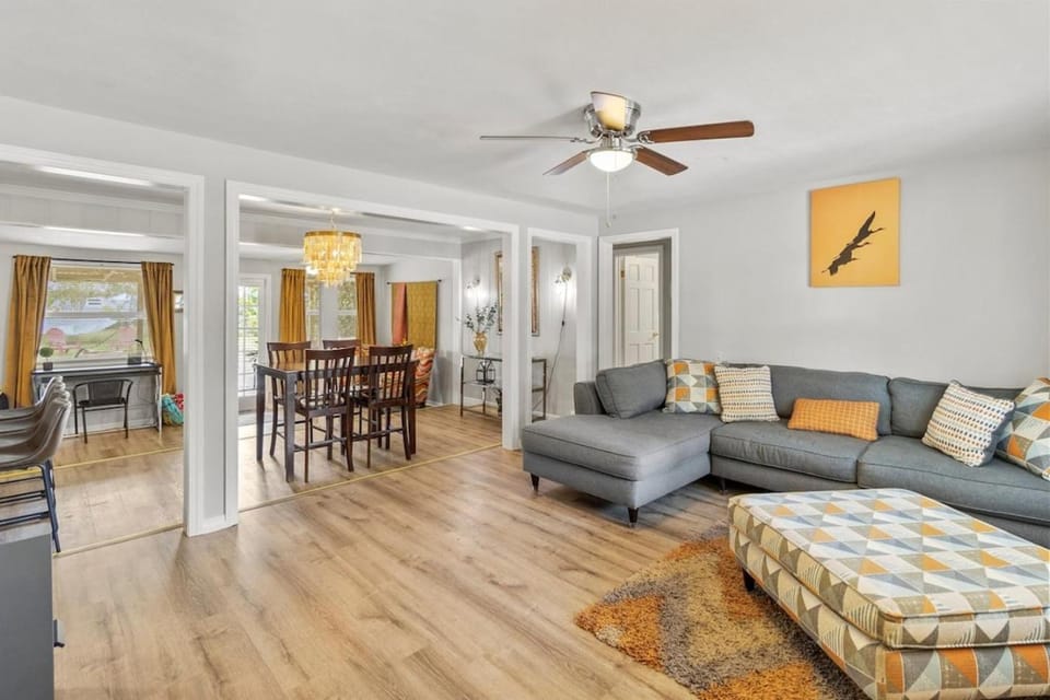 Pet-Friendly Oasis Near Anna Maria & IMG House in Bradenton