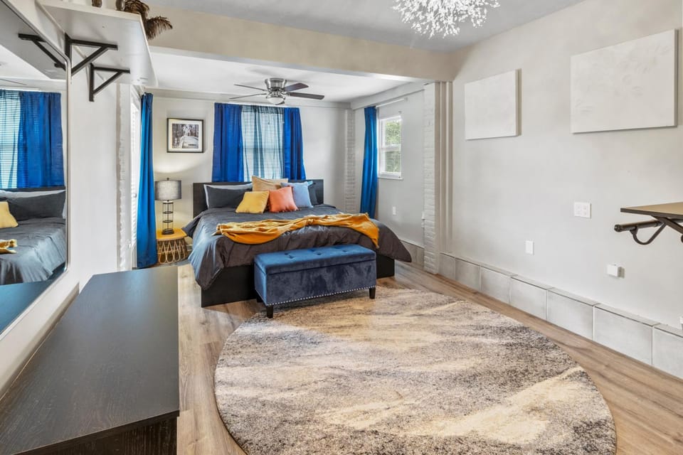 Pet-Friendly Oasis Near Anna Maria & IMG House in Bradenton