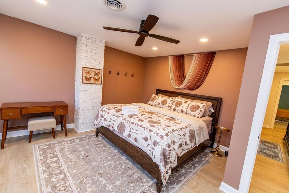 Renovated Downtown Annapolis w 3-Car Parking House in Spa Creek