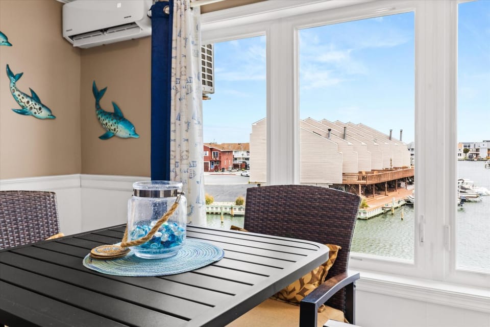 Top-Floor Bayside Condo - Canal Access & Views Apartment in Ocean City