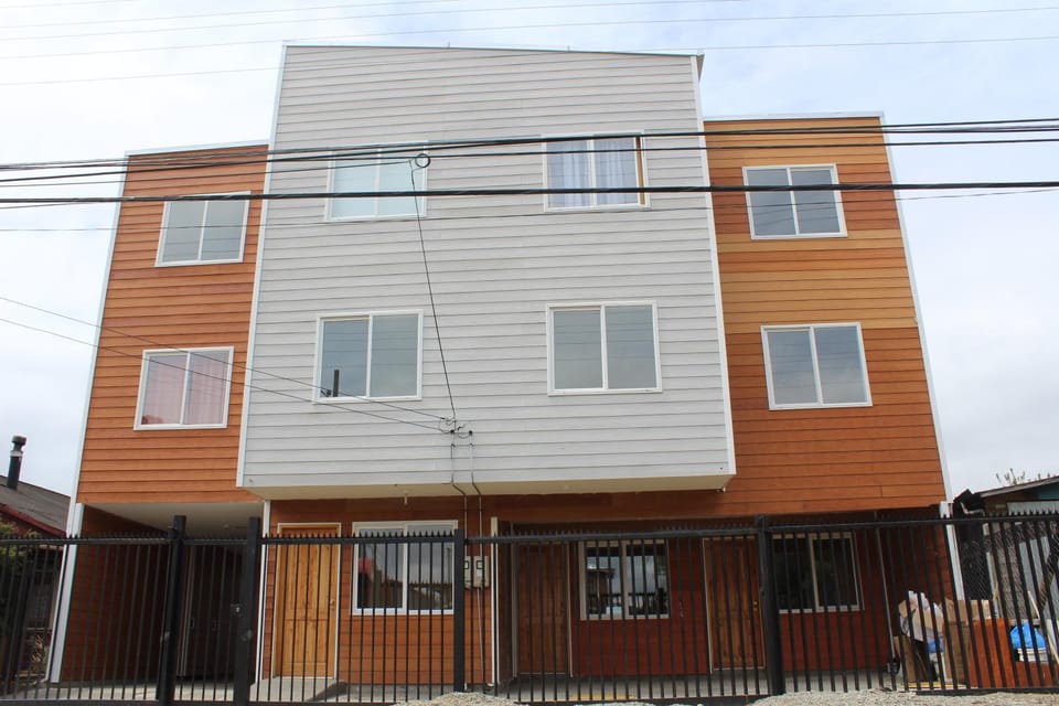 Hostal ViBeMontt Bed and Breakfast in Puerto Montt