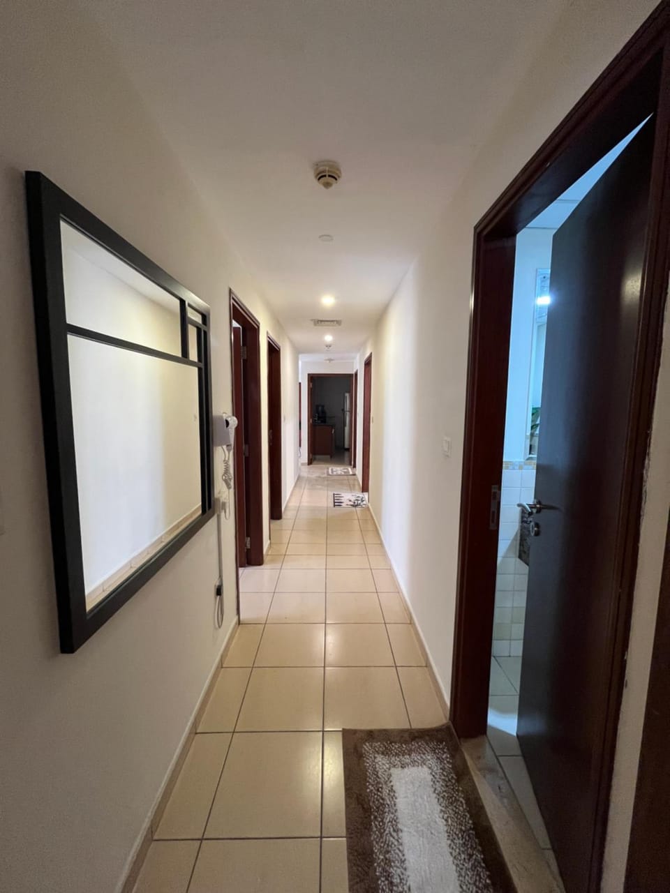 JBR Skyview Rooms House in Dubai