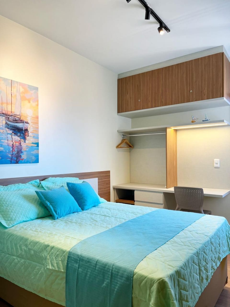 Bed, View (from property/room), Bedroom, locker