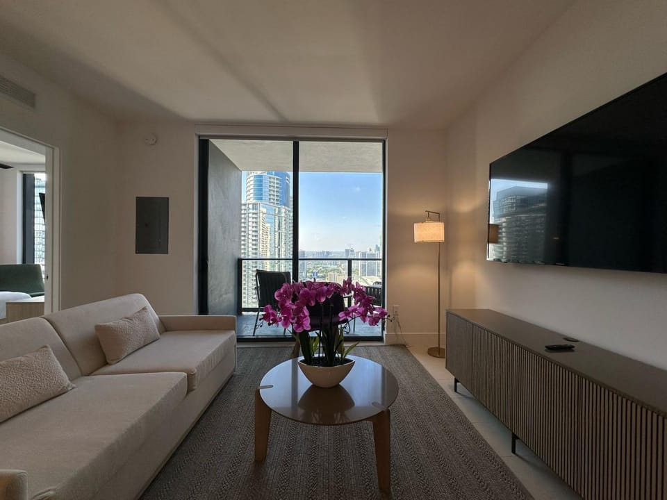 Downtown Miami view - 38th floor gem Apartment in Miami