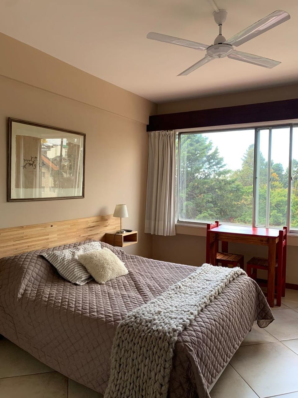 Bed, Photo of the whole room