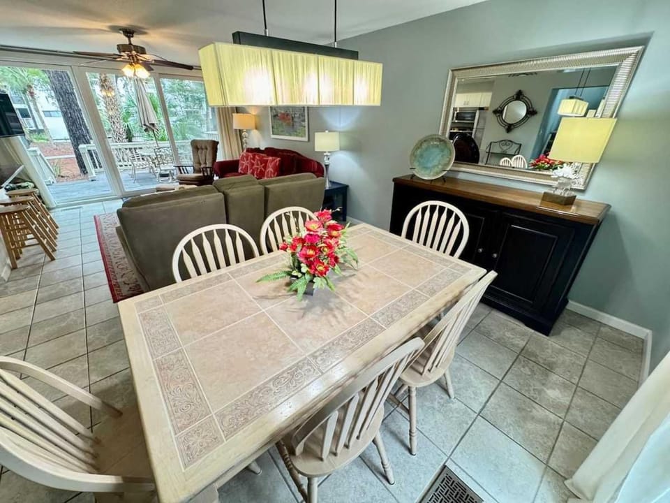 Island Thyme - Hilton Head 3BR 2BA Walk to Beach House in South Forest Beach