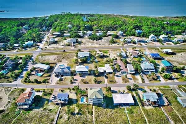 5 Bedroom Heated Pool Pet Friendly 4 King SGI House in Saint George Island