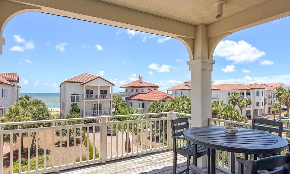 Sunset Paradise Gulf View Pool 4 KING Sunset Beach House in Saint George Island