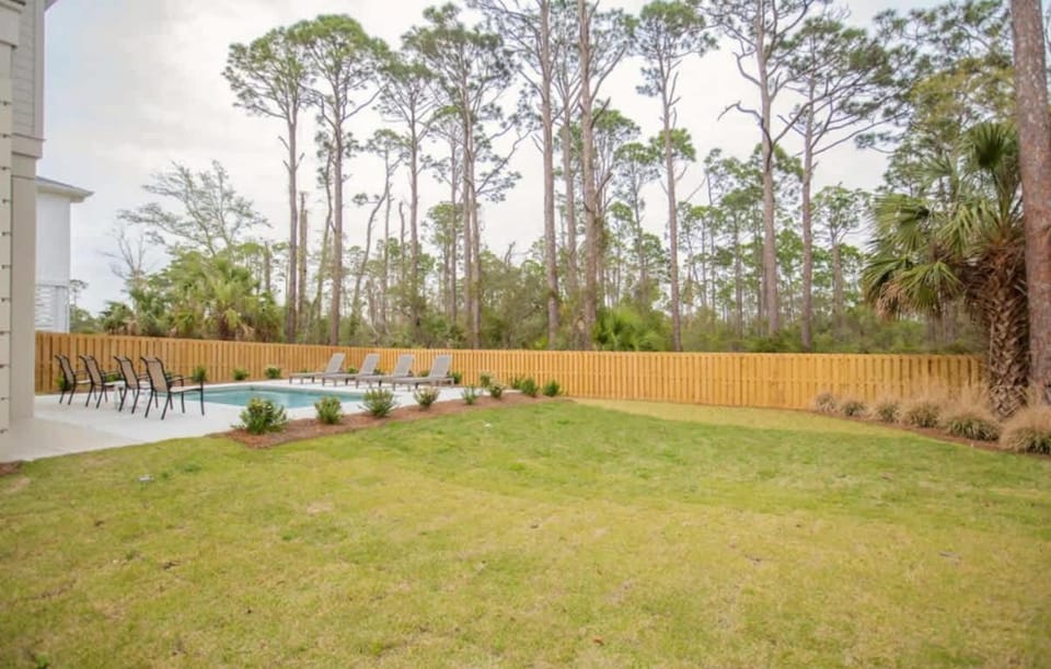 Joseph's Bay on Old 98 Elevator Private pool Beach House in Florida