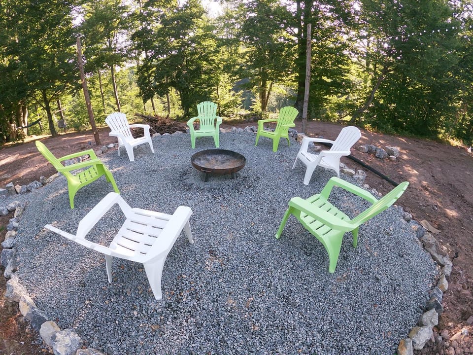 Day, Balcony/Terrace, Seating area, Garden view