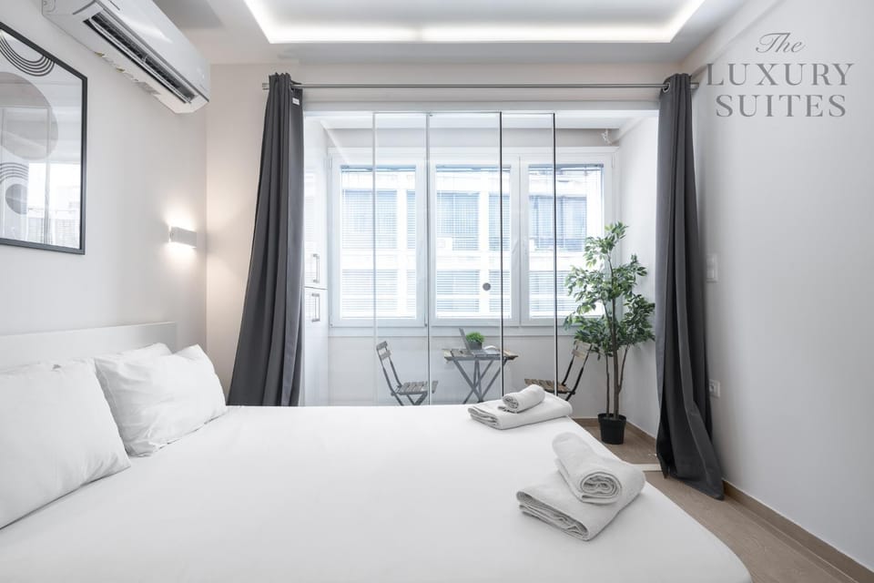 Patio, Bed