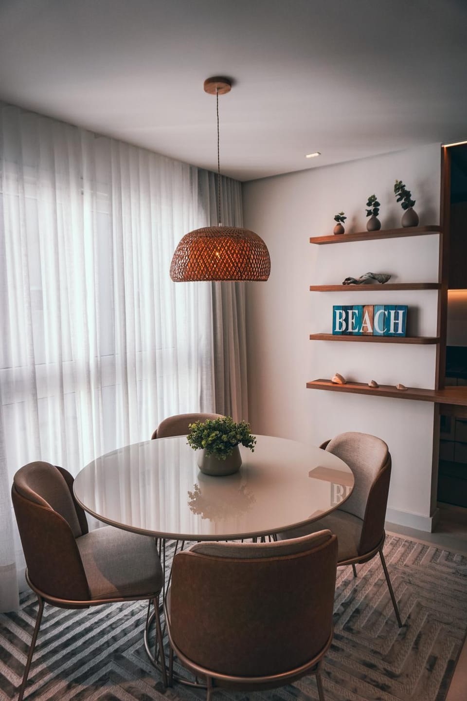 Living room, Dining area