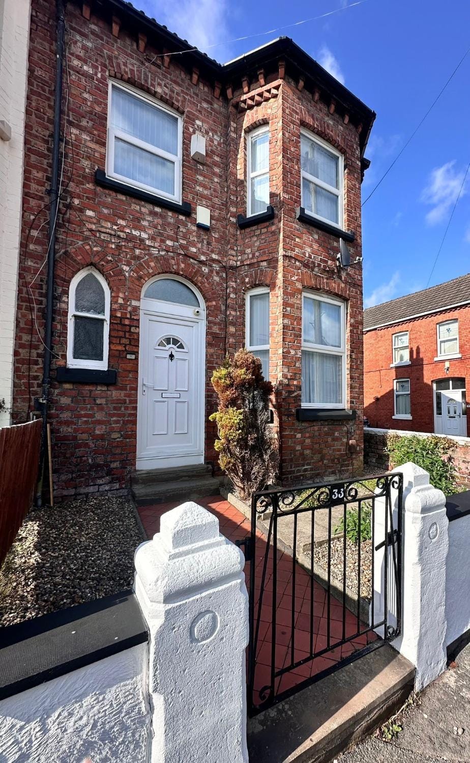 Property building, Street view