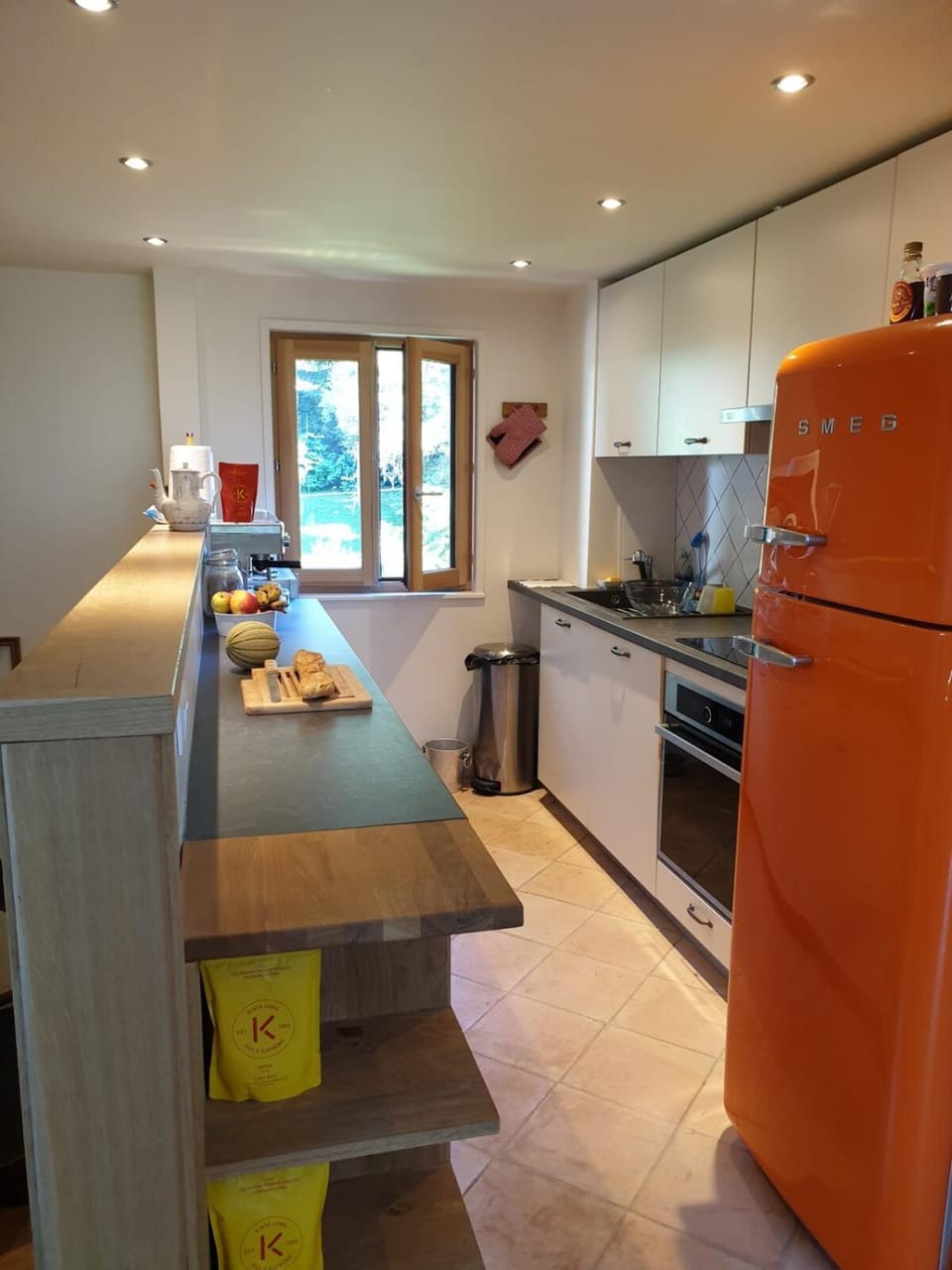 Amazing Mt Blanc View 2 Bed, Parking, 10mins walk Apartment in Les Houches