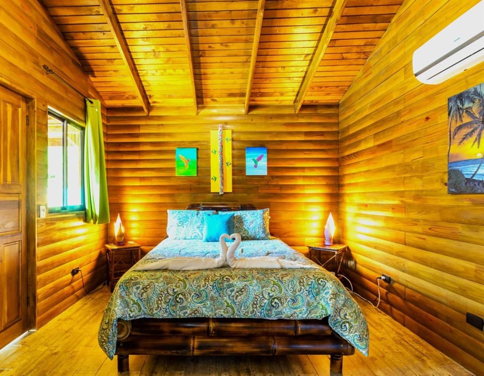 Style and Comfort Tropical Studio Cabina AC Pool Cabin in Herradura