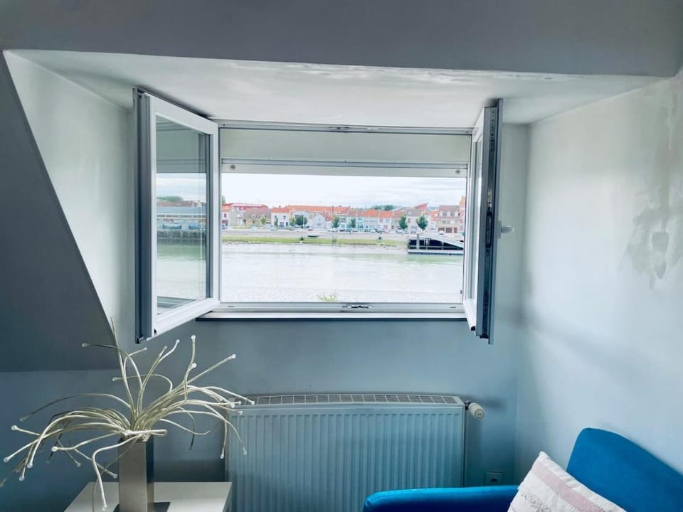 Living room, Sea view