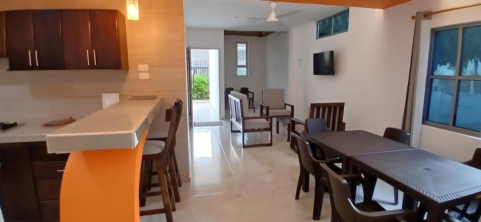 Living room, Dining area, kitchen