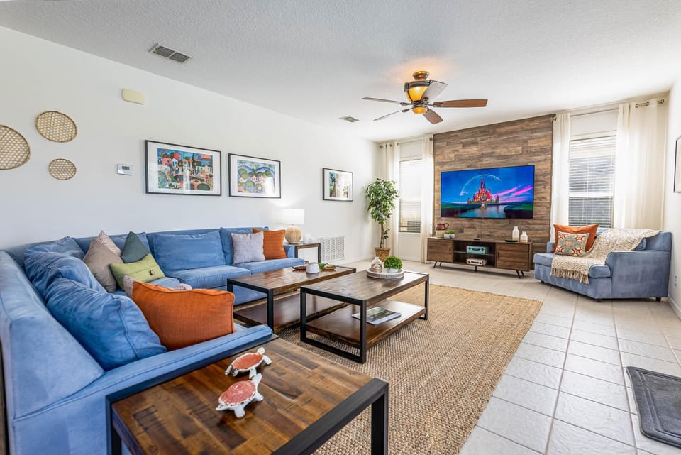 6BR Fun Villa – Game Room, Pool, Near Parks House in Kissimmee
