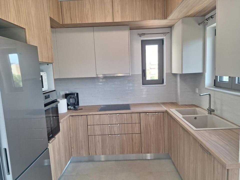 Kitchen or kitchenette, kitchen, kitchen