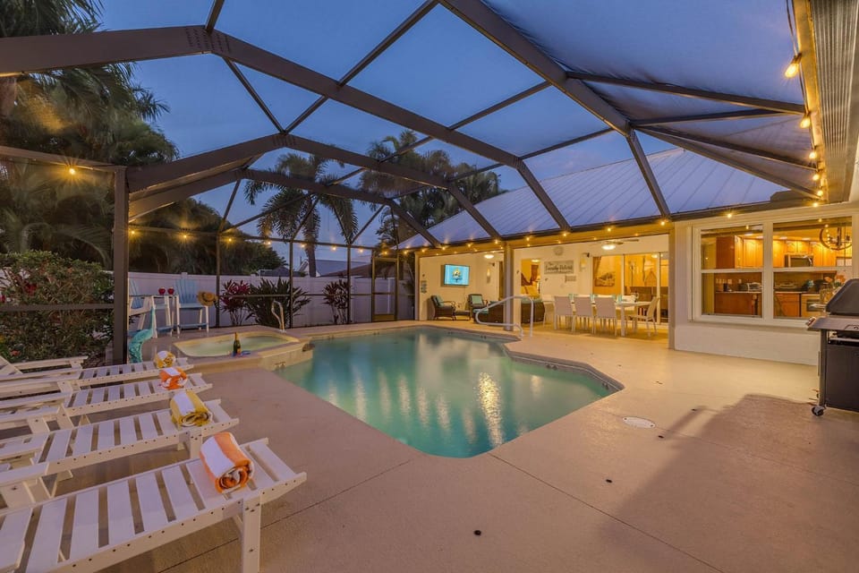 The Friendly Pelican Villa in Cape Coral