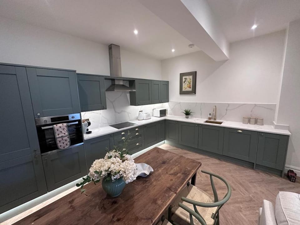 Dog Friendly 3 bedroom apartment Apartment in England