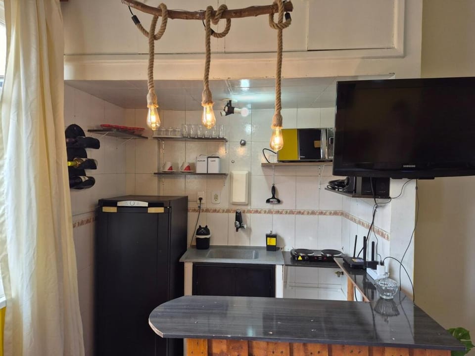 TV and multimedia, Kitchen or kitchenette, microwave