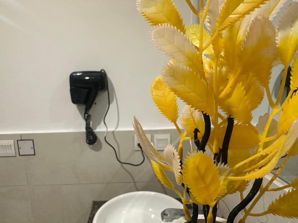 2 BHK Luxuries Apartment At Goldcrest Mall DHA Apartment in Lahore