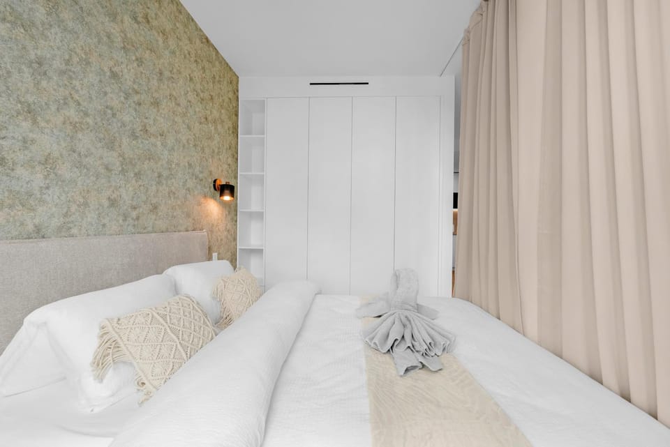 Bed, Photo of the whole room, Bedroom, towels, wardrobe