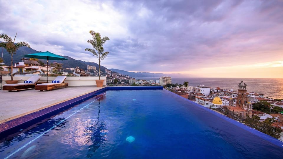 Day, Natural landscape, Sea view, Swimming pool, Sunrise, Sunset