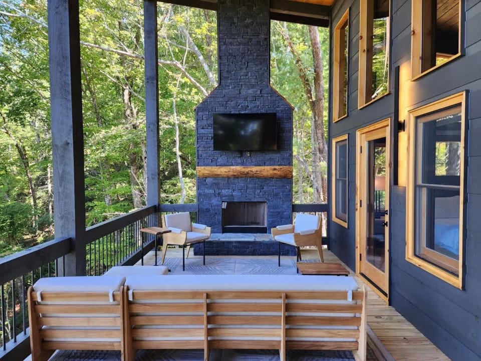 Pinnacle Place - The Height of Mountain Living House in Epworth