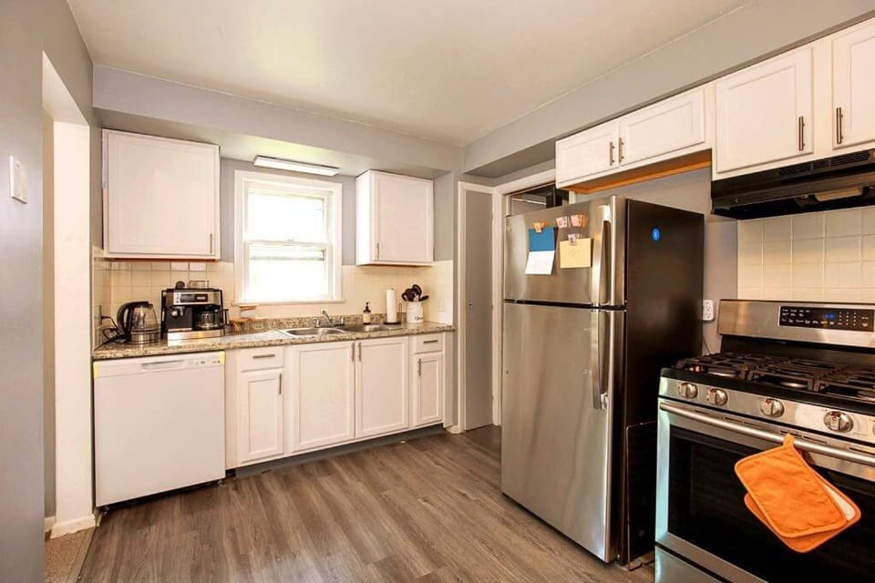 Maple Heights 3BR Cozy and Spacious House in Cleveland Heights