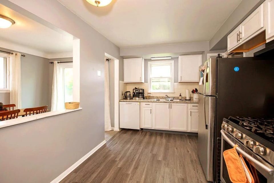 Maple Heights 3BR Cozy and Spacious House in Cleveland Heights