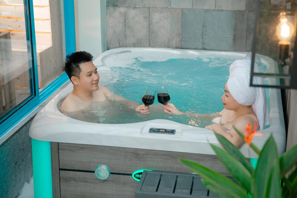 Bathroom, Swimming pool