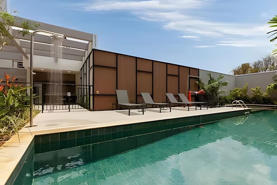 Pool view, Swimming pool, sunbed