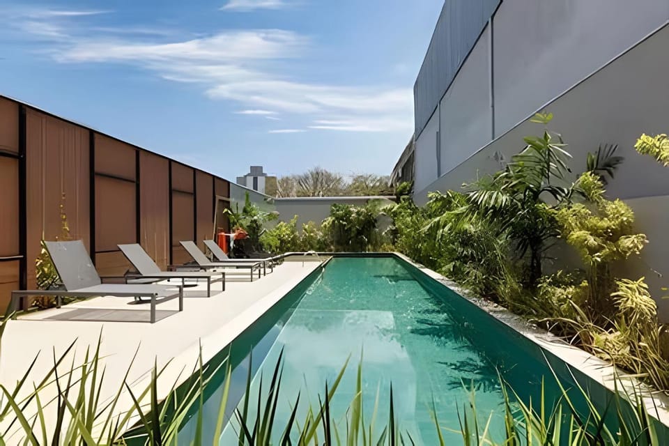 Pool view, Swimming pool, sunbed
