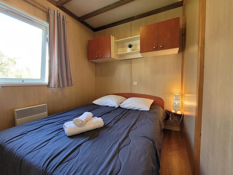 Chalet 36m² avec terrasse pour 5 personnes - Coulon - API-1-52-569 Campground/ 
RV Resort in Nouvelle-Aquitaine