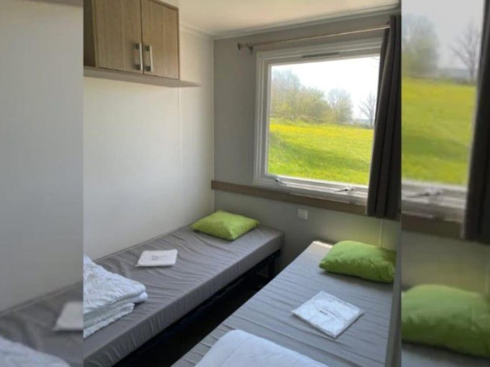 Mobil home confortable avec terrasse pour 4 personnes - API-1-52-583 Campground/ 
RV Resort in Occitanie
