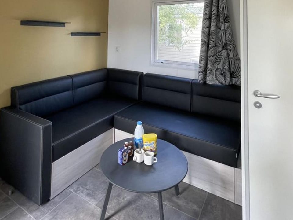 Mobil home 6 pers, terrasse en Ardèche - API-1-52-777 Campground/ 
RV Resort in Provence-Alpes-Côte d'Azur